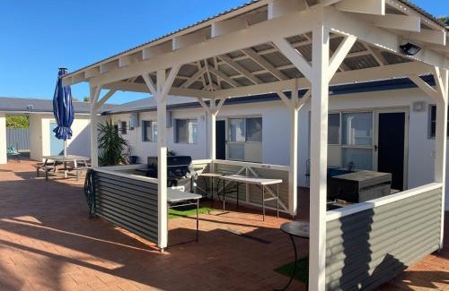 Kalbarri House | API Pelican Beach Front Apartments Kalbarri