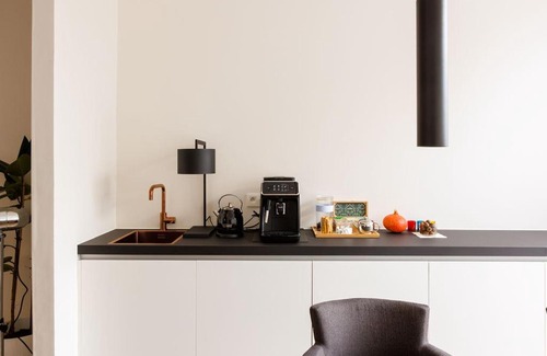 Historical Center Bruges Bed & Breakfast | APL8 St-Anna B&B