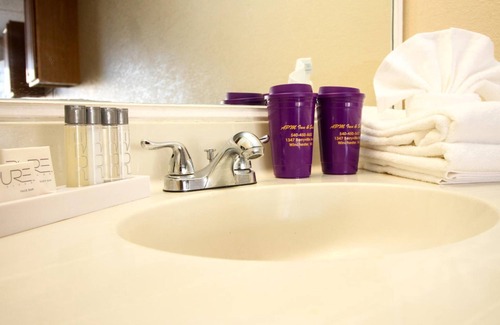 Winchester Hotel | APM Inn & Suites