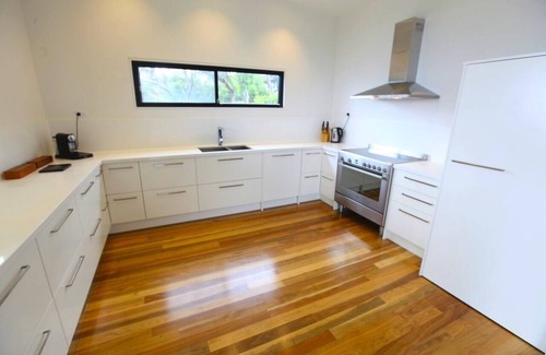 Skenes Creek House | Apollo’s view accommodation