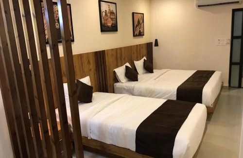 Thousand Lights Hotel | Apollostay