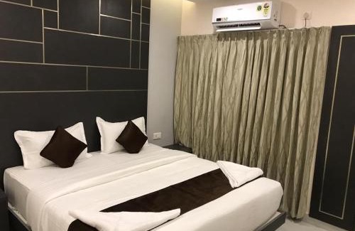 Thousand Lights Hotel | Apollostay