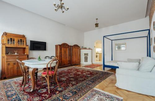 Old Town Apartment | Apor Apartments