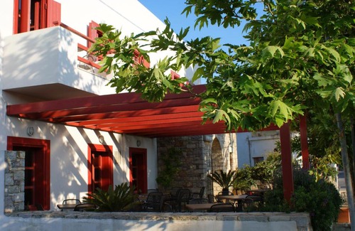 Livadi Hotel | Aposperides Hotel