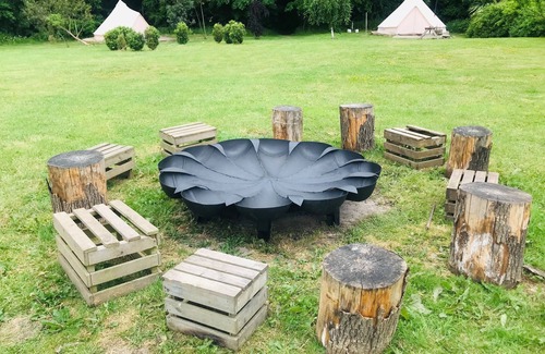 Guisborough Cabin | Apothecary yurt, a herbal retreat in field and woodland surroundings