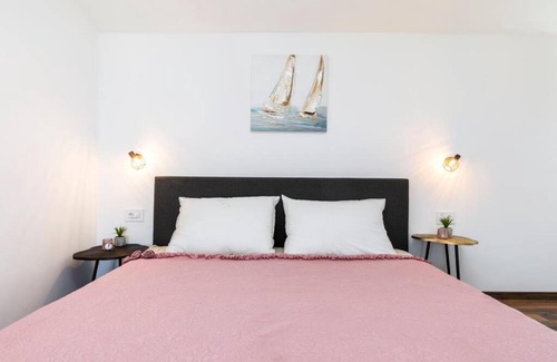 Cove Murtar Apartment | Apox