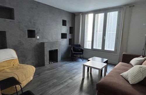 Hastings Apartment | App centre-ville près du château, grand appartement