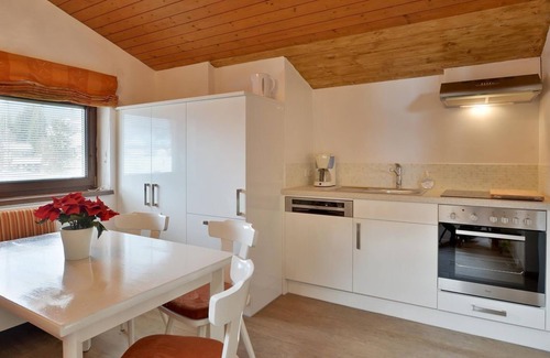 Soell Apartment | App. Fox, 3 bedrooms, 2 bathrooms with shower + WC - house fable