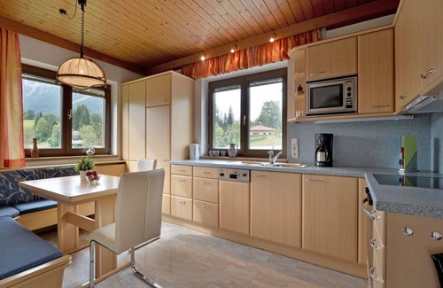 Soell Apartment | App. Fox, 3 bedrooms, 2 bathrooms with shower + WC - house fable