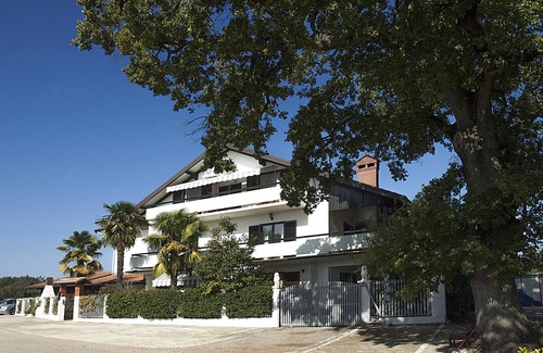 Buzinija Apartment | APP4 Romantic villa with pool - 5 min from the beach!