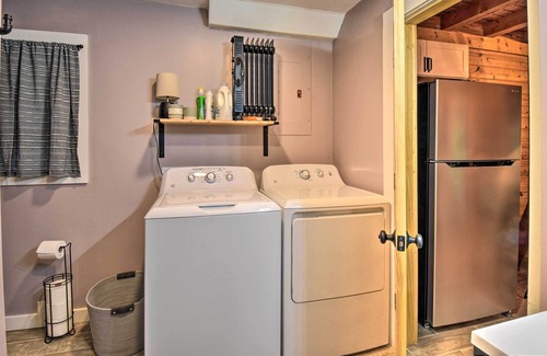 Jasper Cabin | Appalachian Retreat w/ Deck & Creek Access!