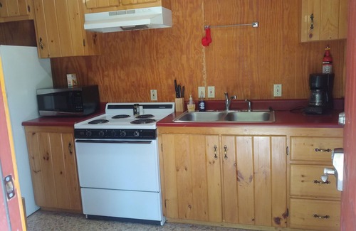 Cherokee Cabin | Appaloosa One is Minutes away from Downtown Cherokee & Harrah's Casino.