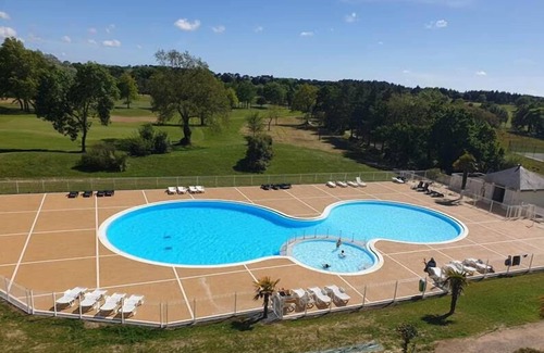 L'Aiguillon-sur-Vie Condo | Appart cosy sur le terrain de golf !