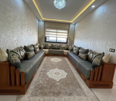 Tamariss Apartment | Apparemment propre pour location pour les familles