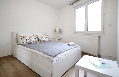 Autun Apartment | Apparemment Reposant Avec une Belle vue