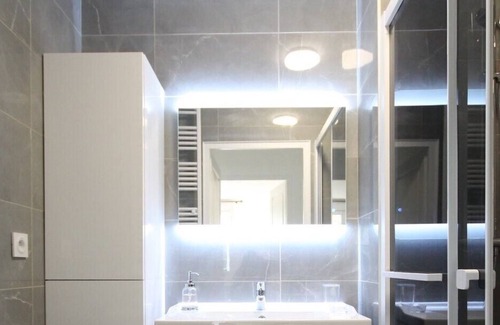 Autun Apartment | Apparemment Reposant Avec une Belle vue