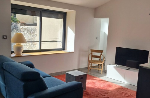 Millau Apartment | Apparemment Spacieux et Lumineux Haut Standing