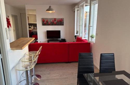 Decines-Charpieu Apartment | Apparemment T3 proche Groupama Stadium