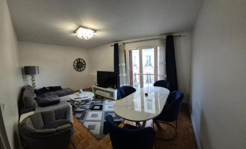 Maisons-Alfort Apartment | Appart à Maisons Alfort en plein centre ville à 5 min de la Gare Rer