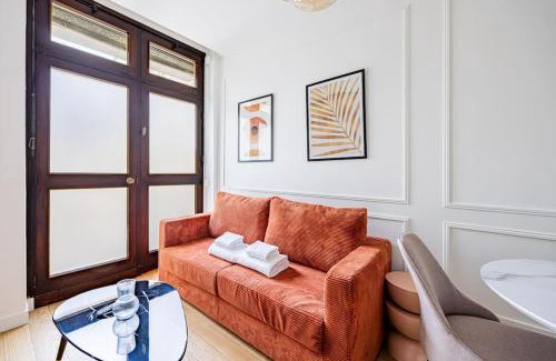 7th Arrondissement Apartment | Appart 1 chambre#Tour Eiffel#Champ de Mars#Paris 7