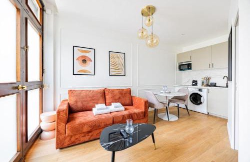 7th Arrondissement Apartment | Appart 1 chambre#Tour Eiffel#Champ de Mars#Paris 7