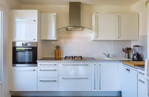 Antibes Apartment | Appart 2 ch Vue Mer & Montagne, Terrasse, Parking