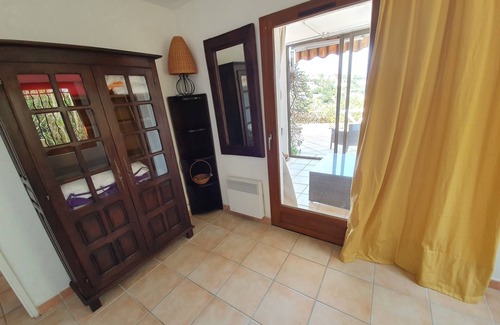 Cavalaire-sur-Mer Apartment | Appart. 4/6 pers. + Terrasse 50m2 , Unique sea view !