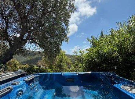 La Londe-les-Maures Apartment | Appart 4/6 personnes, jardin, terrasse, vue mer