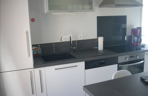 Mimizan-Plage Apartment | Appart. 48m2 large garden terrace located 60m from the beach and 300m from the village