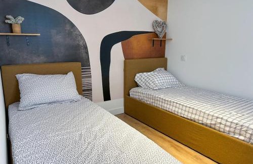 Saint-Pierre-du-Perray Apartment | Appart 4pers RDC 2Chambres près Paris, Orly, Disney