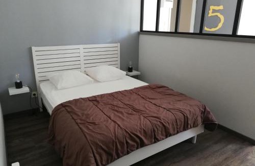 Saint-Laurent-sur-Sevre Apartment | Appart-alma
