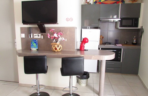 Lotissement La Serenite Apartment | Appart at 5 min from the airport, located mid-south mid-center (business trips)