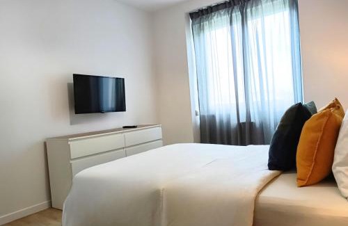 Europe Apartment | Appart avec 3 chambres et Jardin