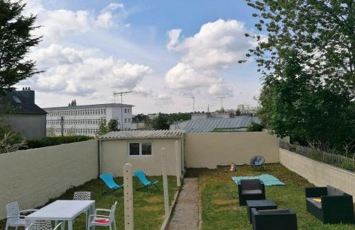 Europe Apartment | Appart avec 3 chambres et Jardin