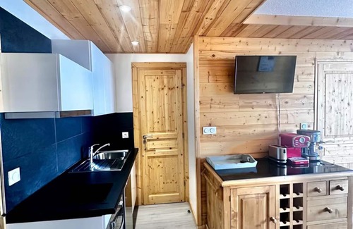 Les Bruyeres Apartment | Appart' Chalet - Ski/Spa at foot - 4/5 people