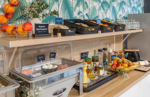 Euromed - La Joliette Apartment | Appart'City Classic Marseille Euromed