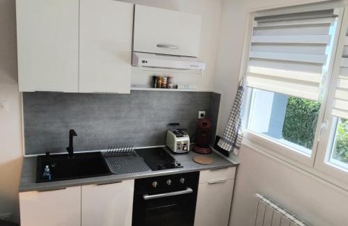 Conde-sur-Sarthe Apartment | Appart cosy num 4 parking zen