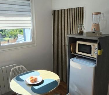 Conde-sur-Sarthe Apartment | Appart cosy num 4 parking zen