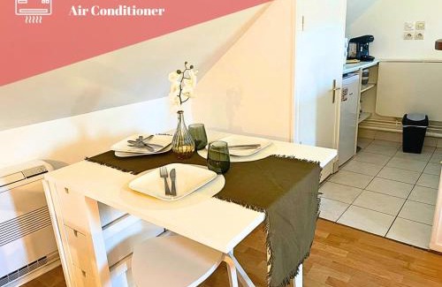 Nemours Apartment | Appart cosy rénové avec AC Hypercentre Nemours