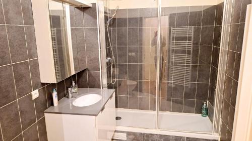 Saint-Fargeau Apartment | Appart cosy tout confort Metro 11 avec parking