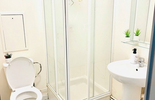 Cergy Apartment | Appart Cozy Accès Direct à Paris - au Pied de la Gare