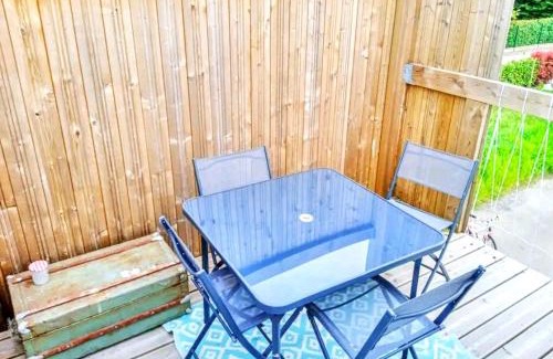 Guerande Apartment | Appart de charme aux pieds des remparts, terrasse