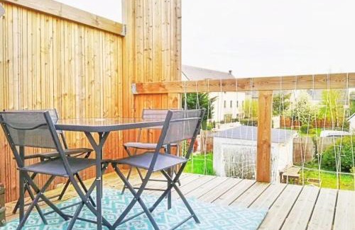 Guerande Apartment | Appart de charme aux pieds des remparts, terrasse
