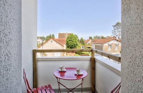 Merville-Franceville-Plage Apartment | Appartement lumineux avec 2 balcons à 600m de la plage - FR-1-788-78