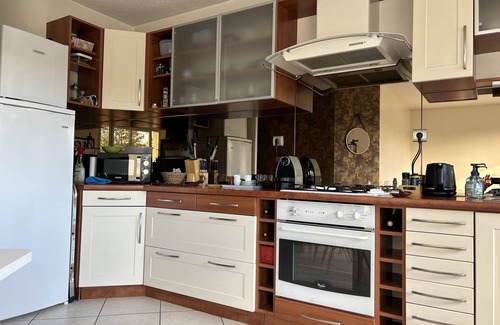Porte des Pierres Dorees Apartment | Appartement 2 Chambres Logement Entier Proche Villefranche sur Saône