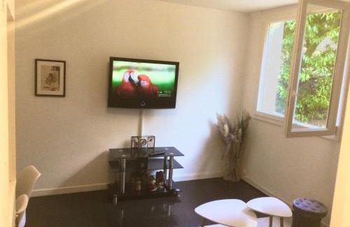 Champigny-sur-Marne Apartment | Appart Guy Moquet - Proche Paris et Disney - commerces à proximité