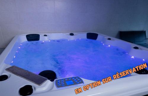 La Gacilly Apartment | Appart Hôtel La Gacilly-centre ville-SPA-parking