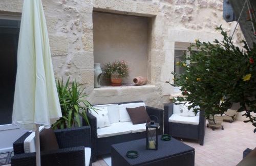 Saint-Macaire Apartment | Appart'Hôtel Les Tilleuls