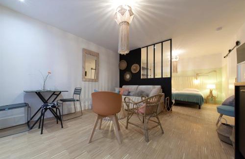 Louhans Apartment | Appart Hotel Eugenie