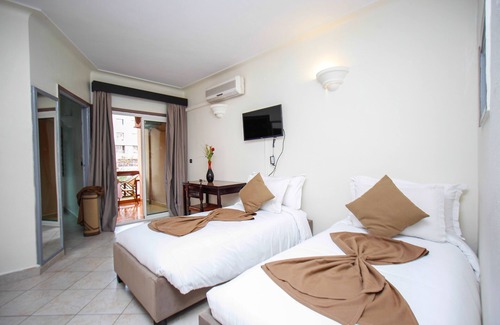 Camp El Ghoul Hotel | Appart-Hotel EZZAHIA by HMS
